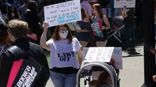 Activistes "pro choice" manifestant à Washington D.C., le 03/05/2022. ©Unsplash