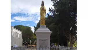® RCF34 2023 - Notre-Dame du Dimanche : statue de la Vierge de la 2ème apparition (le 8 juillet) 