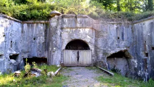 D’avril à octobre, le fort est ouvert aux visites  les 4e dimanche de chaque mois, à 14h30. // © Magali Santulli 