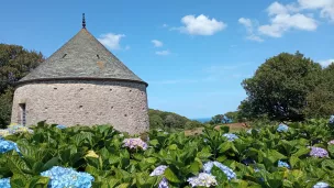 Le pigeonnier du manoir ©RCF Manche