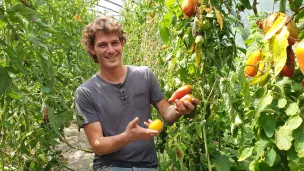 Simon Fritsch produit ses propres semences sur la ferme à Querrien @ Christophe Pluchon, RCF 2023