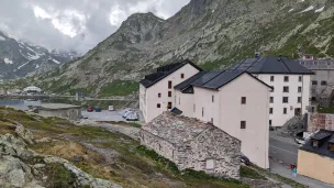 Bâtiments de l'hospice, au col du Grand-Saint-Bernard - © RCF Haute-Savoie (Vanessa Sansone)