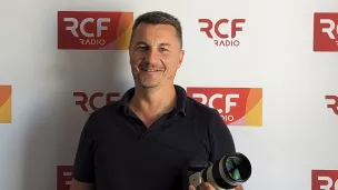 Vincent Roche dans les studio de RCF à Clermont ©RCF63