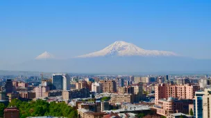 Vue de Erevan, capitale de l'Arménie - Photo de Gor Davtyan sur Unsplash