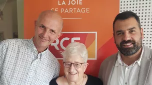 Jean-François Michiels, Thérèse Wattiaux et le Père Nicolas © RCF Bruxelles 