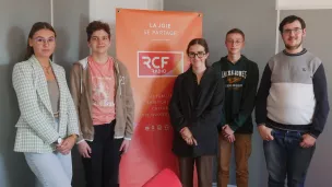 Les membres du club radio du lycée Saint Charles-Sainte Croix