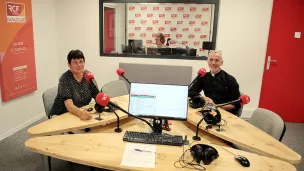 Sibylle Klumpp et Bernard Lucchési  dans les studios de Dialogue RCF par ©Robert Poulain