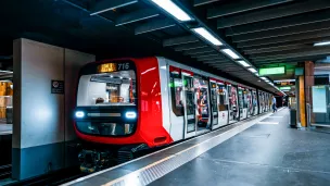 Une rame du métro B de Lyon à la station Place Guichard - © Ronnie Schmutz via Unsplash