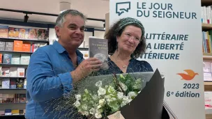 Alexandre Jardin, président du jury du prix de la Liberté intérieure 2023, et Anne Le Maître, lauréate, lors de la soirée de remise du prix, le 27/09/2023, Paris ©CFRT