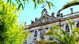 Ouverture tous les jours de 8h à 22h. Le jardin se découvre aussi depuis le balcon de la mairie chaque dimanche de 14h à 18h. // © Magali Santulli