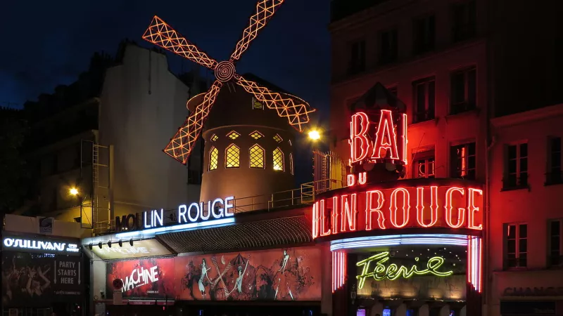 Le Moulin-Rouge, Paris, 2013 Wikipedia