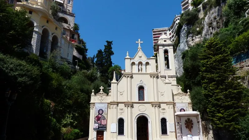 L'église Sainte-Dévote à Monaco - Hans Braxmeier de Pixabay 