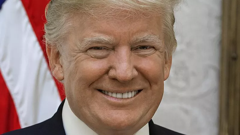 Wikimédia Commons - Portrait officiel de Donald Trump (2017)