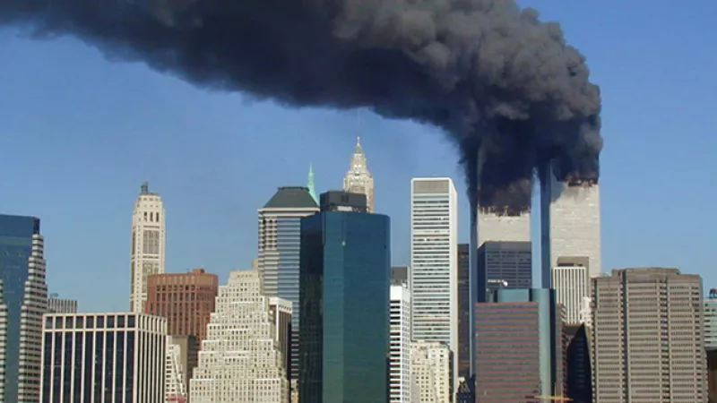 Wikimédia Commons - L'incendie du World Trade Center, le 11 septembre 2001