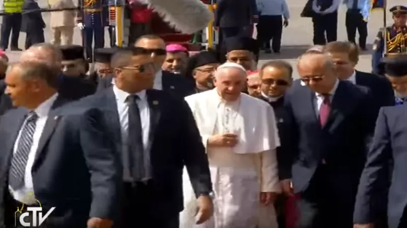 Radio Vatican - Le pape à son arrivée en Egypte