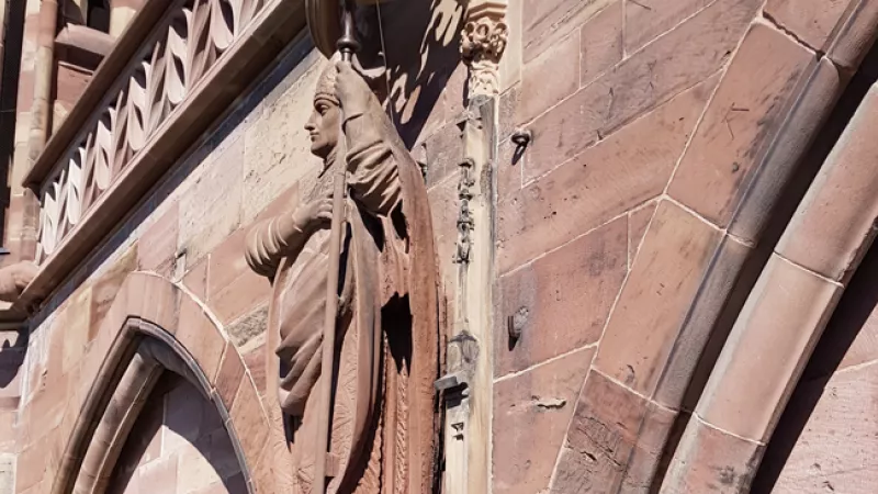 RCF Alsace - Statue de saint Arbogast
