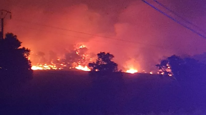 L'incendie des Maures dans la nuit du 16 au 17 août - Photo Twitter SDIS 06