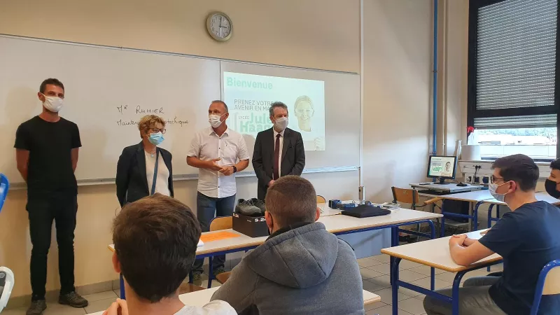 ©Chloé Vernet - 2021 - Environ 20 000 élèves ont fait leur rentrée le 2 septembre 2021 dans l'Académie de Besançon (ici, au lycée Jules-Haag de Besançon)