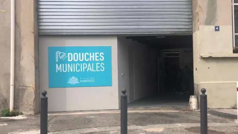 Les douches municipales de Marseille sont ouvertes du lundi au vendredi, de 8h à 13h