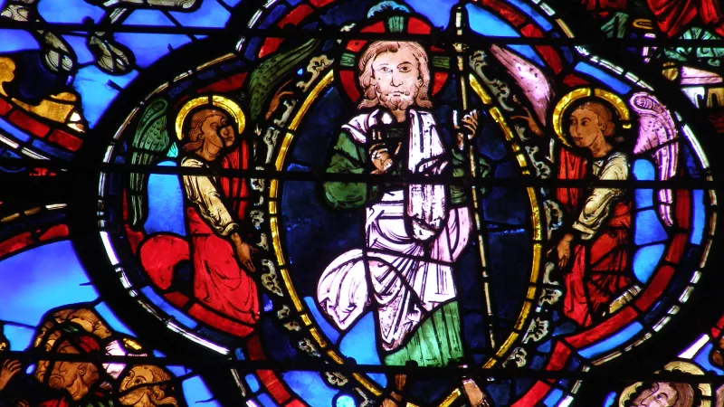 Vitrail de l'Apocalypse de la cathédrale de Bourges.