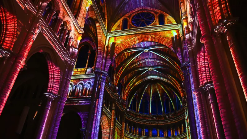 Lyon née de la lumière à la Cathédrale Saint-Jean de Lyon - © tekoaphotos