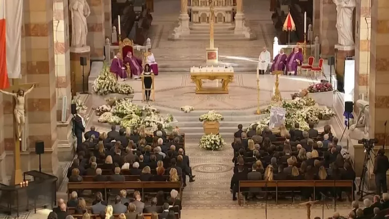 La messe de funérailles de Bernard Tapie à la cathédrale de la Major. DR