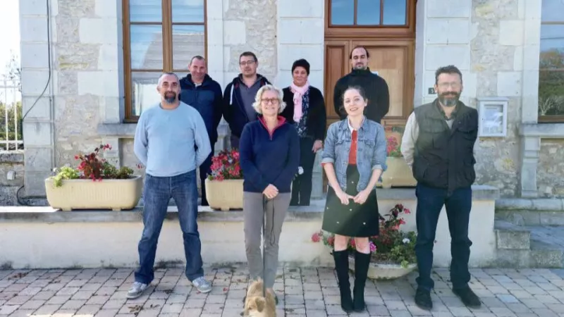 Une partie de la nouvelle équipe municipale a reçu la visite de la sénatrice de l'Indre Nadine Bellurot. ©Facebook de la commune du Tranger