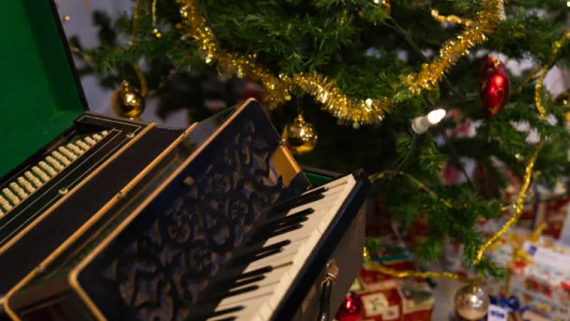 Un Noël ^à l'accordéon © iStock