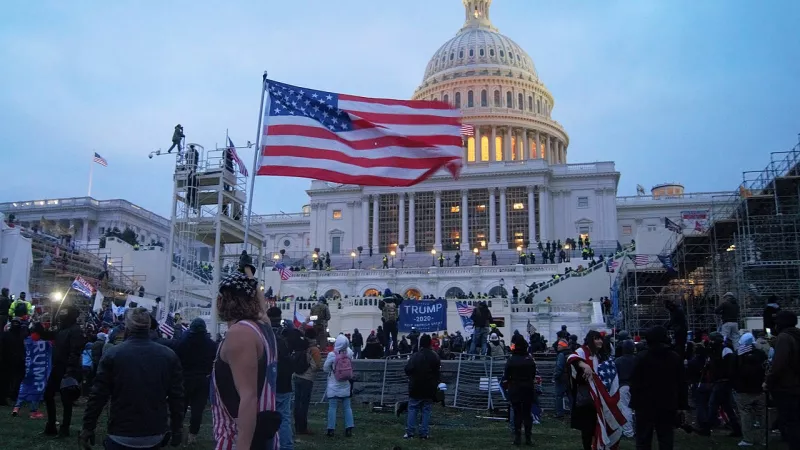 Le 6 janvier 2021, des manifestants réunis près du Capitole - Image : Wikimédia Commons