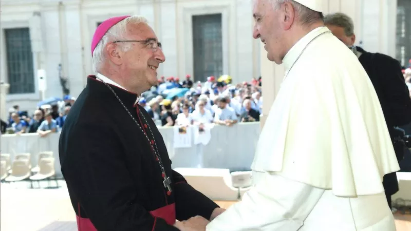 Mgr Hudsyn rencontre le pape François, à Rome, le 30 juin 2016 – © Vatican