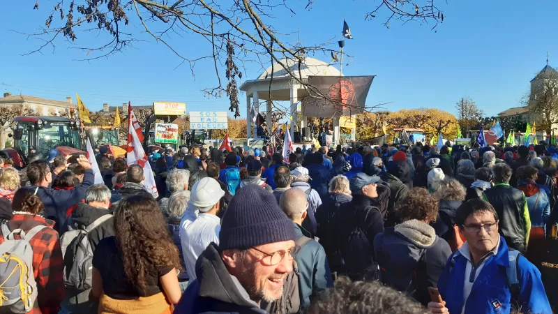 Manifestation du 6 novembre à Mauzé-sur-le-Mignon