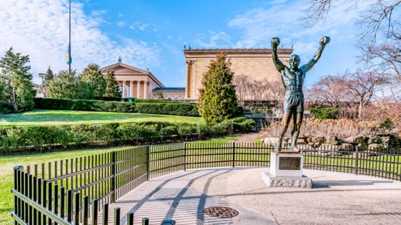 © Alamyimages. Statue en hommage à la saga Rocky à Philadelphie. 