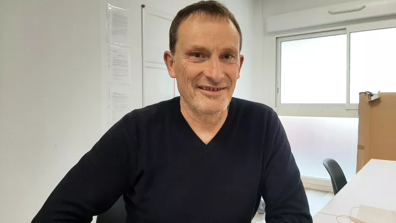 Gilles Mazé, responsable du pôle santé/précarité au sein de Coallia Finistère. ©Julie Rolland