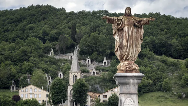Statue du Christ en Ariège, France ©Arnaud Chochon / Hans Lucas