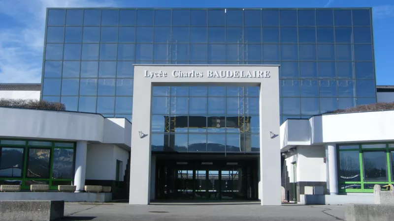 Le lycée Charles Baudelaire à Annecy