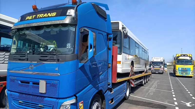 Huit bus du réseau TAO partent pour l'Ukraine (Jean-Baptiste Pierron)