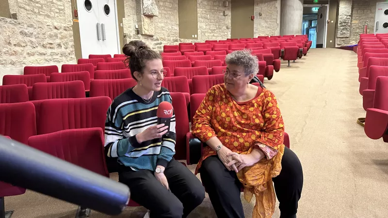 Chloé Vernet et la comédienne Sylvie Debras © Lucas Juguelet