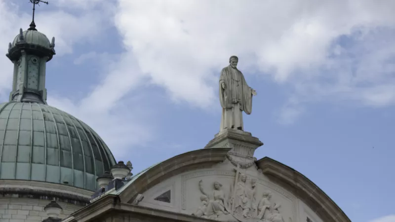 Statue de Saint Vincent de Paul, Photo: Armelle Delmelle