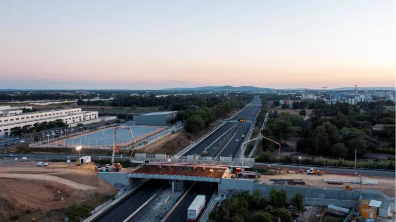 Futur pont pour les voitures et le tramway  © Fliparts