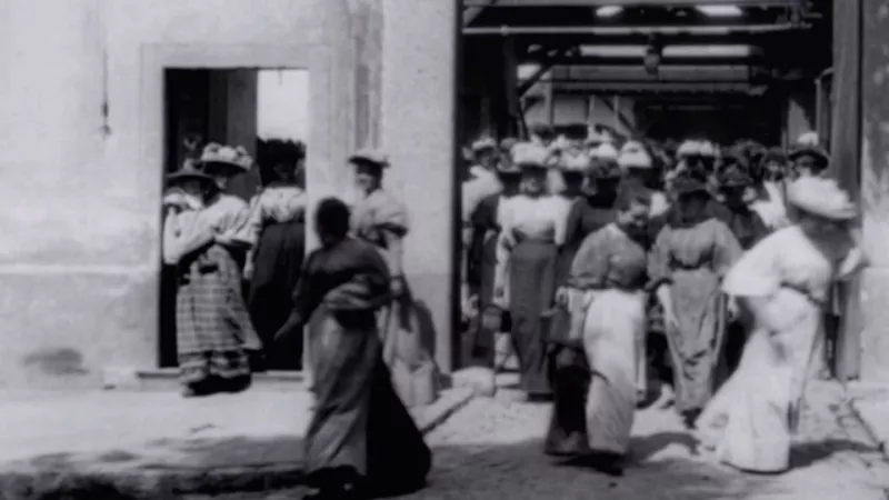 film "La Sortie de l'usine Lumière à Lyon" - domaine public