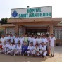 2020 - Diocèse de Thiès - Une vingtaine d'élèves du lycée Mont-Roland de Dole et leurs enseignants ont découvert l'hôpital diocésain de Thiès en fin d'année 2019