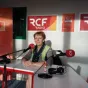 Vignette Invité local sur fond rouge de rubrique actualité avec en bas à droite le micro RCF et la mention Nièvre