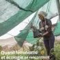 Titre Les échos du CCFD Terre Solidaire sur fond bleu de rubrique Économie et Société avec photos en bas à droite du titre présentant trois enfants africains en train de manger du riz dans leur gamelle avec les mains