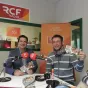 Titre Instant Culture sur fond orange de rubrique Culture avec en bas à droite la caricature de Thierry Chesneau lunette rouge et micro RCF à la main