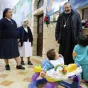 Oeuvre d'Orient/ Mgr Gollnisch avec des religieuses en Terre Sainte
