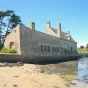Le moulin de Pen Castel, où est testé une hydrolienne. Source : Rundvald [CC BY-SA 4.0 (https://creativecommons.org/licenses/by-sa/4.0)], de Wikimedia Commons