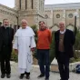 Oeuvre d'Orient/ Mgr Gollnisch et l'équipe de l'oeuvre avec Frère Jean-Jacques Pérennès (OP)