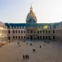 Wikimédia Commons - Vue générale sur la cour d'honneur des Invalides