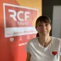 Alicia Hiblot dans les studios de RCF à Metz