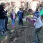 "Les Jardiniers en Herbe", un partenariat entre les Jardiniers Solidaires et LADAPT Centre-Val de Loire. © Facebook officiel LADAPT.